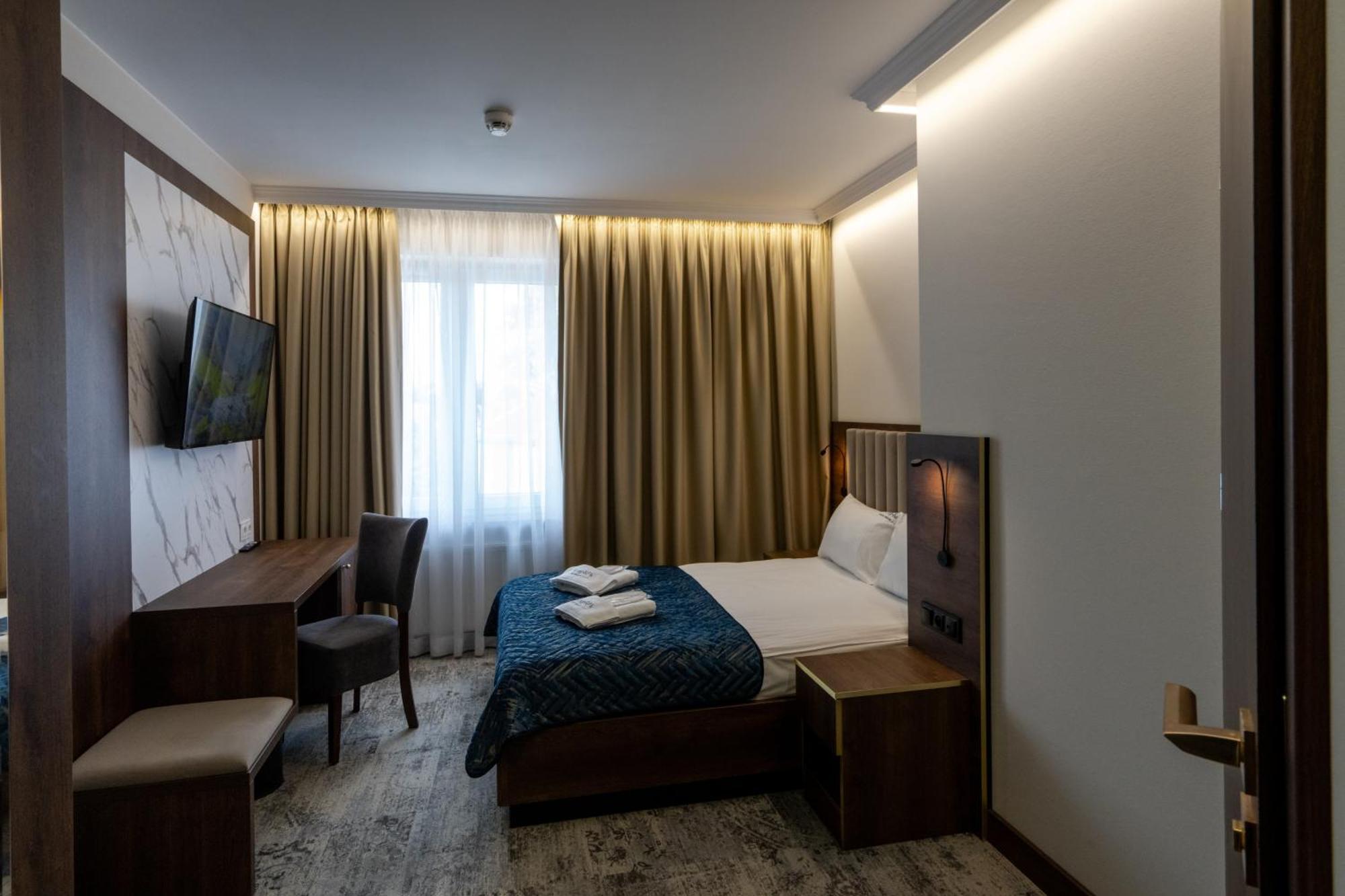 Bed and Breakfast Sleep&Fly Okecie Warsaw Airport Екстер'єр фото
