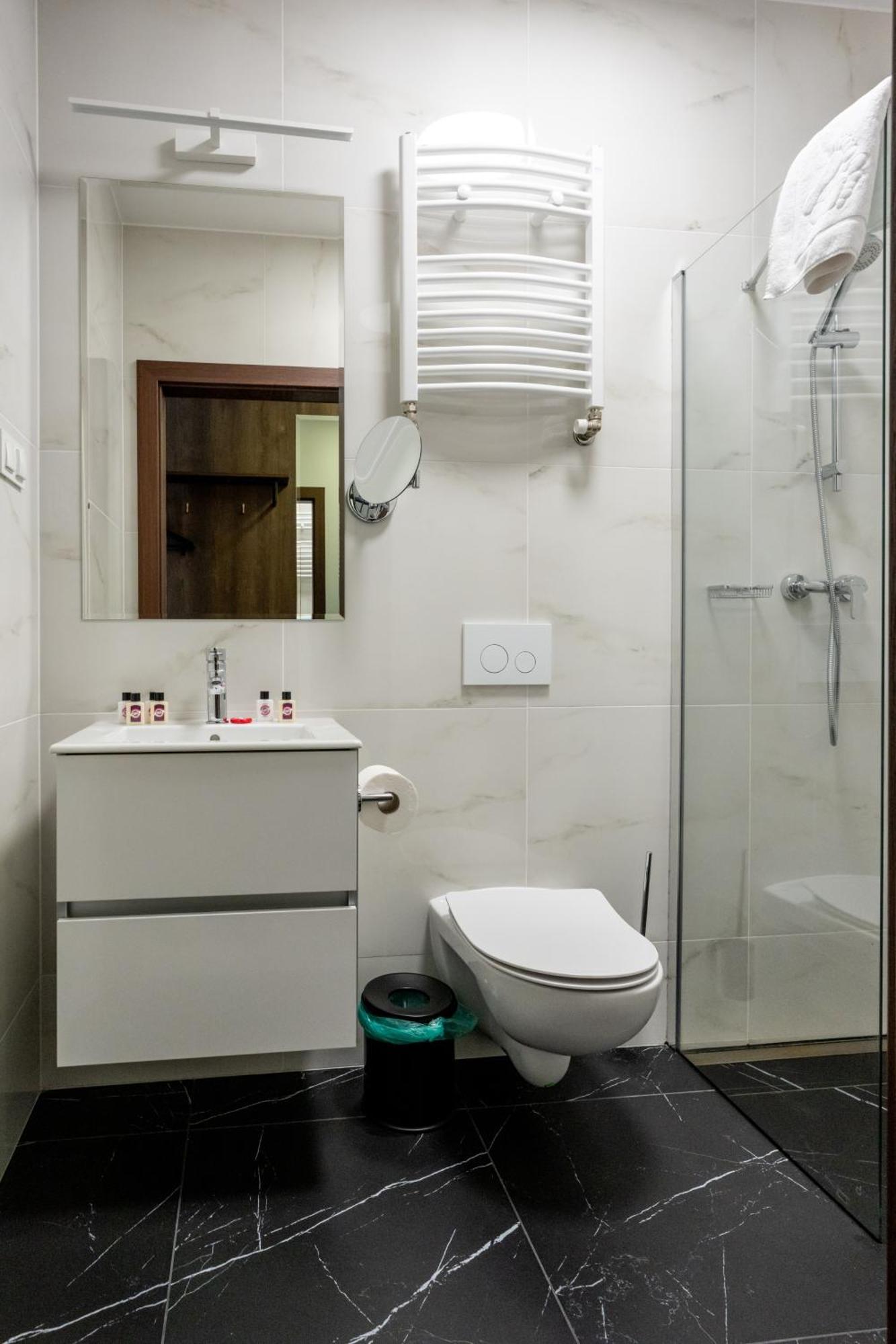 Bed and Breakfast Sleep&Fly Okecie Warsaw Airport Екстер'єр фото